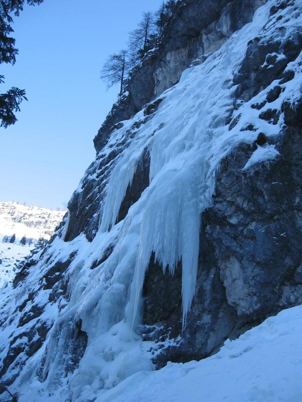 cascate di ghiaccio in val Brenta