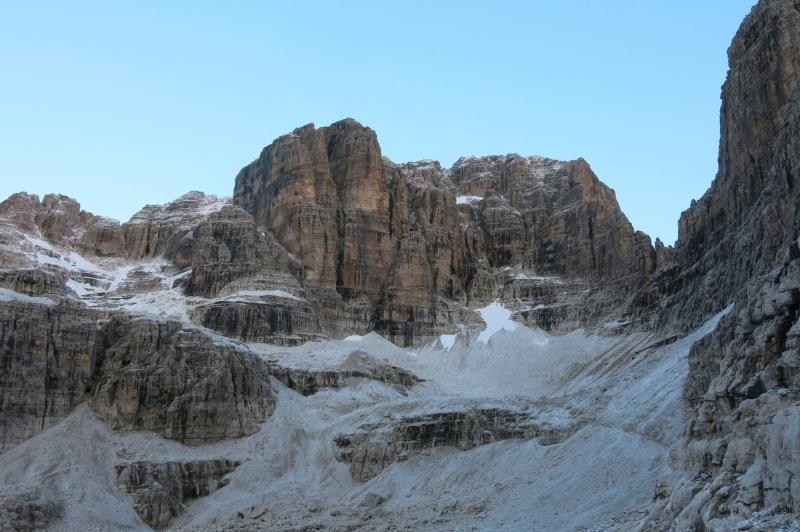 dal rifugio Pedrotti verso l'attacco